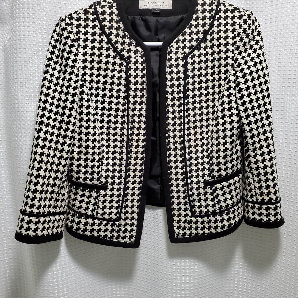 TAHARI black & white checkered suit jacket